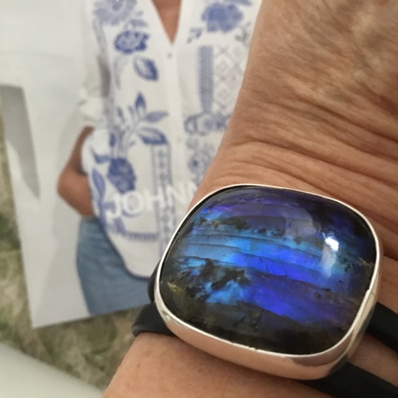 Mark White Designs Labradorite & Italian Leather Wrap Bracelet is NWOT! - Picture 2 of 10